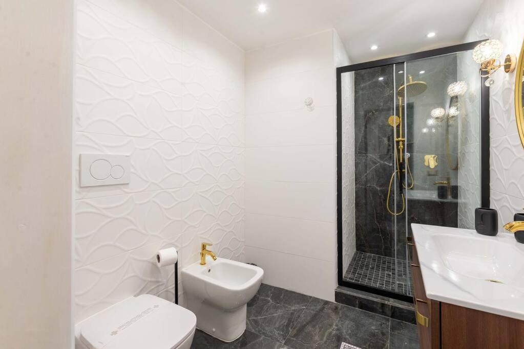 Appartamento Colosseum 10steps Away, Marco Aurelio Luxury House *